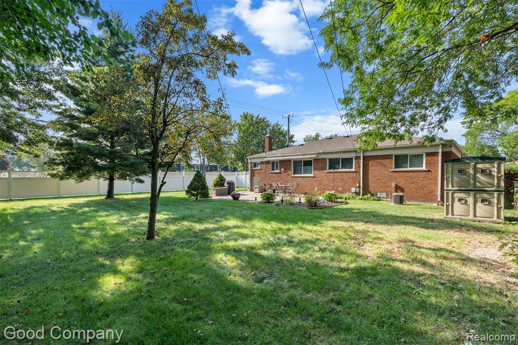11006 Racine Road Warren, MI 48093 - Photo 31 of 38