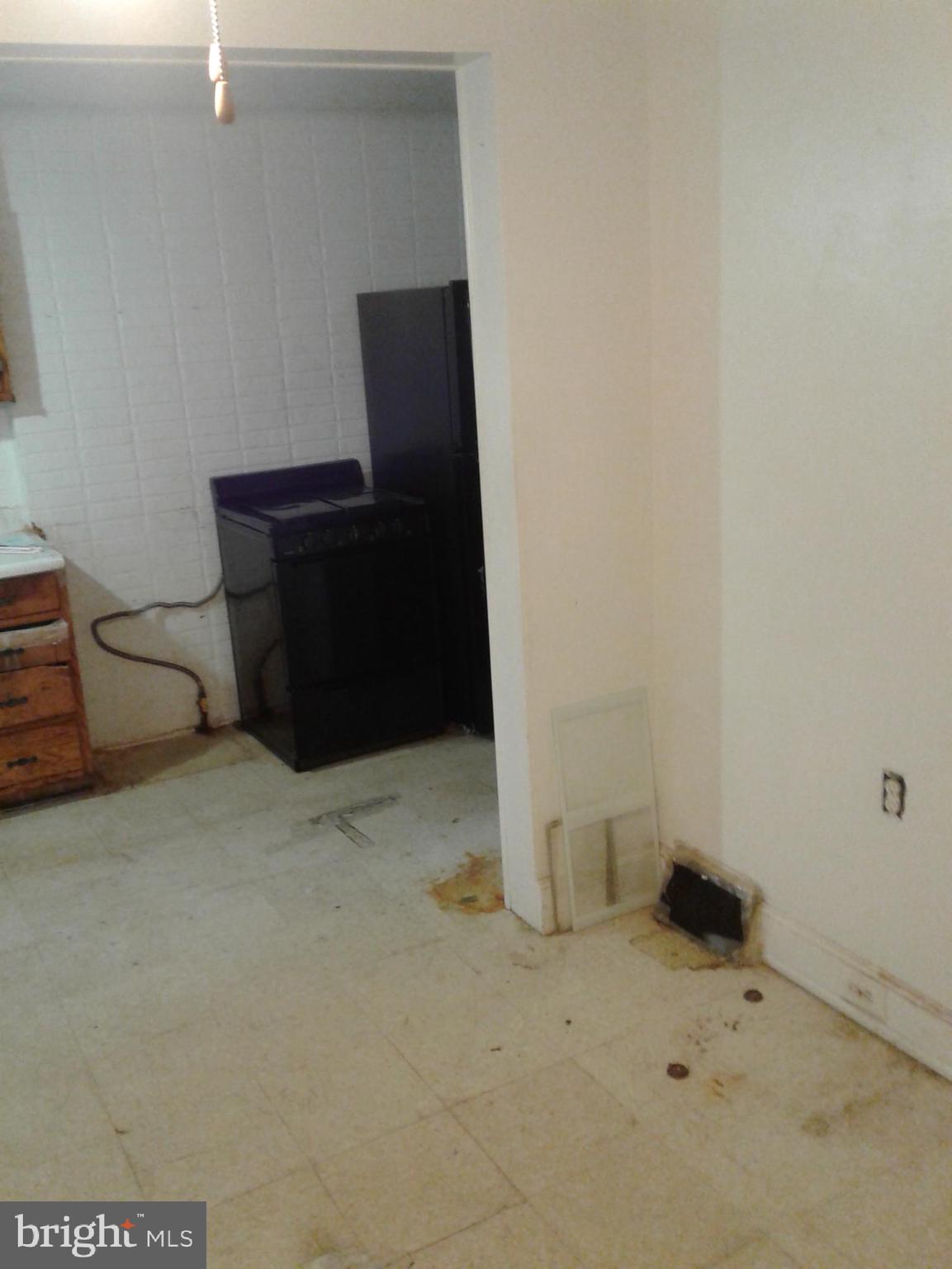 1668 Minnesota Road Camden, NJ 08104 - Photo 8 of 13