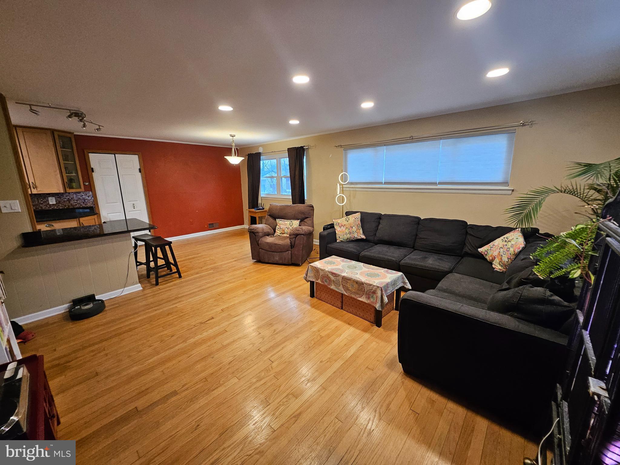 15505 Maple Drive Accokeek, MD 20607 - Photo 5 of 24 Family Room