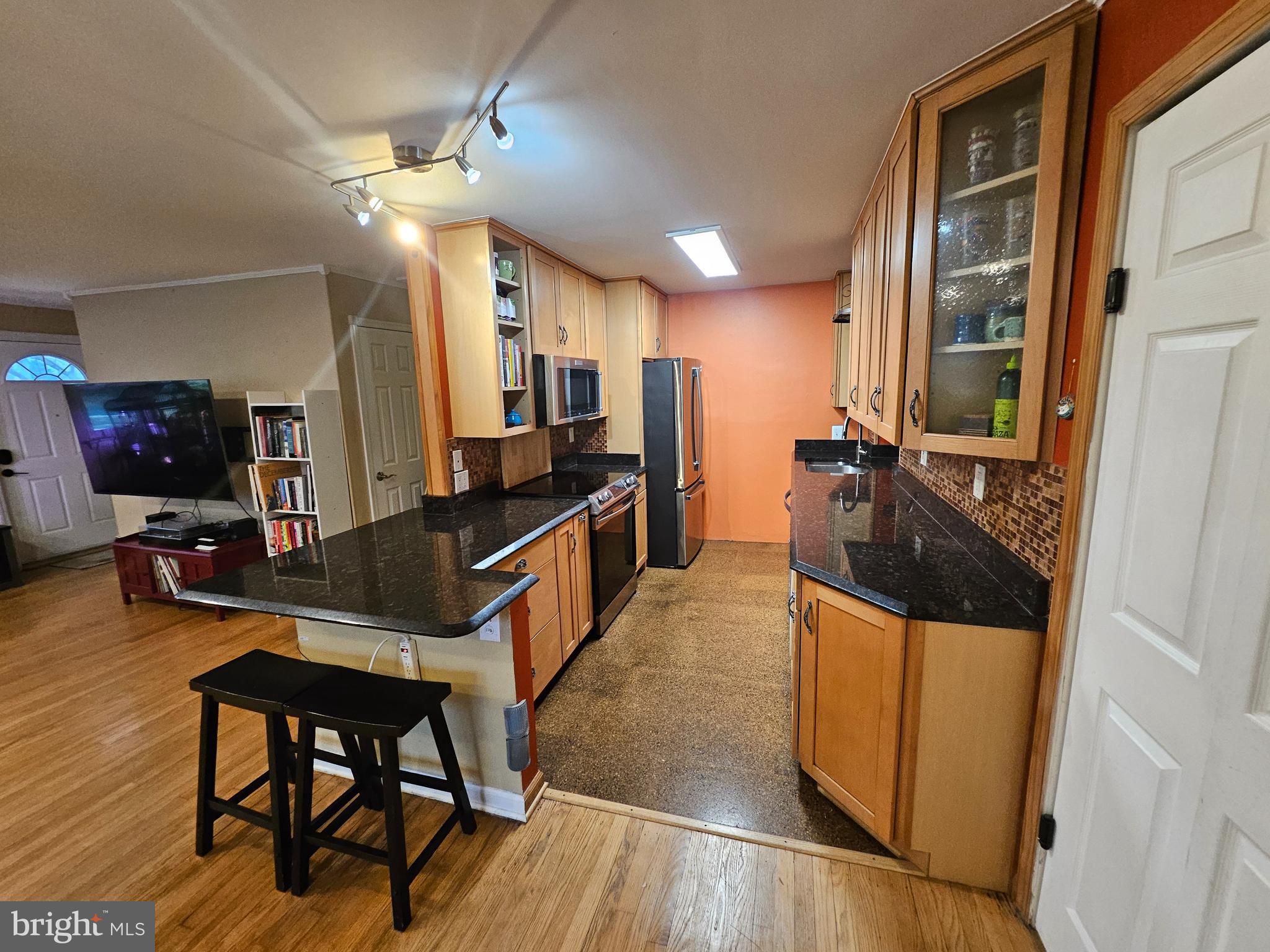 15505 Maple Drive Accokeek, MD 20607 - Photo 7 of 24 Kitchen