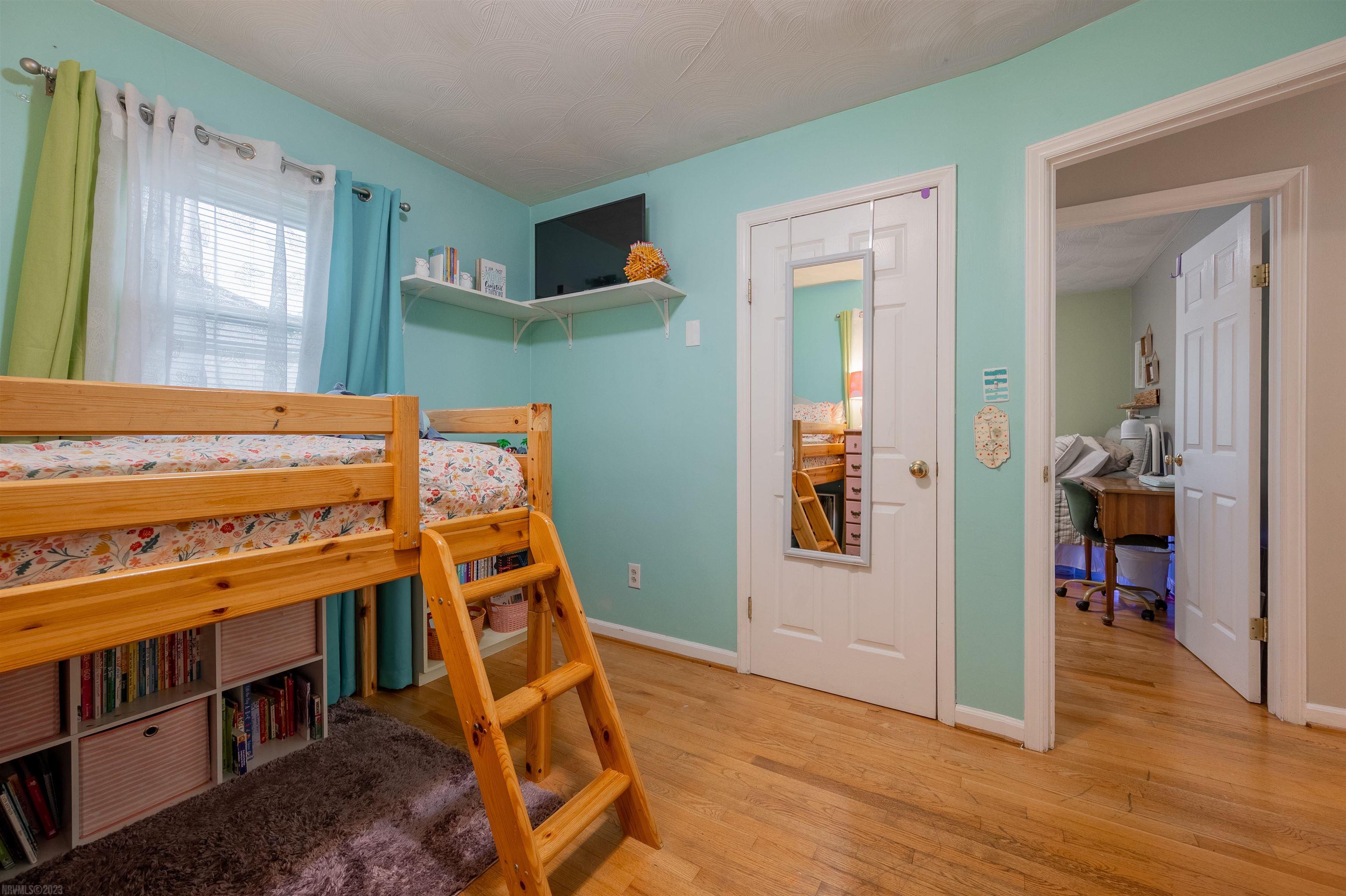 1035 Reading Road Christiansburg, VA 24073 - Photo 11 of 24 Gallery Image 11