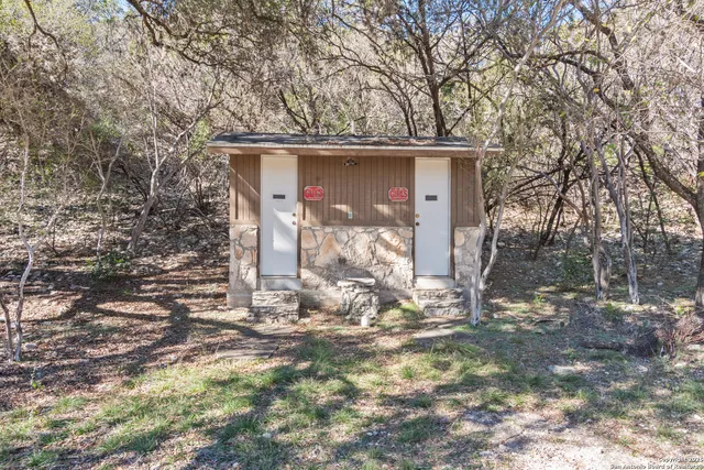 $100,000 | 44 Cat Claw Mountain Road, Concan, TX 78838
