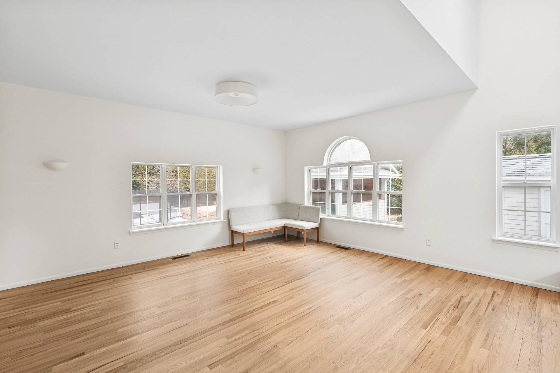 97 Spring Close Highway East Hampton, NY 11937 - Photo 5 of 28