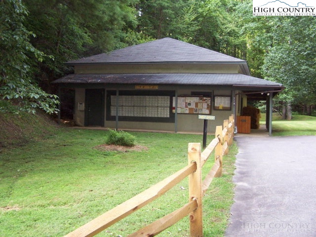 Roaring Ridge Road Deep Gap, NC 28618 - Photo 36 of 42