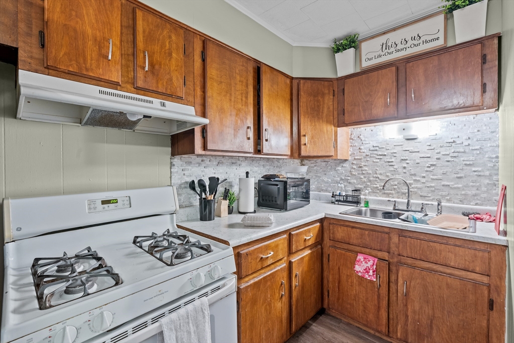 105 Park Street Fall River, MA 02721 - Photo 29 of 42 Gallery Image 29
