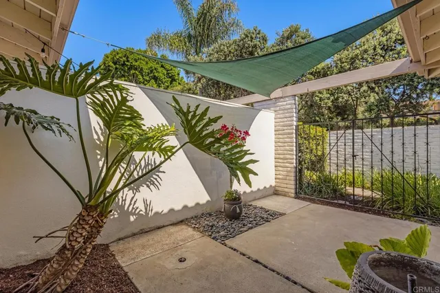 $895,000 | 7019 Estrella De Mar Road, Carlsbad, CA 92009