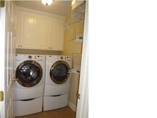 318 Kings Ridge Circle Brandon, MS 39047 - Photo 13 of 24 A view of the laundry room.