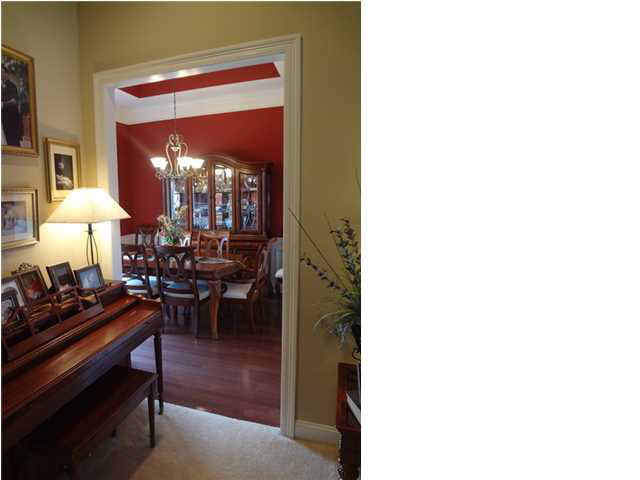 318 Kings Ridge Circle Brandon, MS 39047 - Photo 6 of 24 A second view of the dining room.