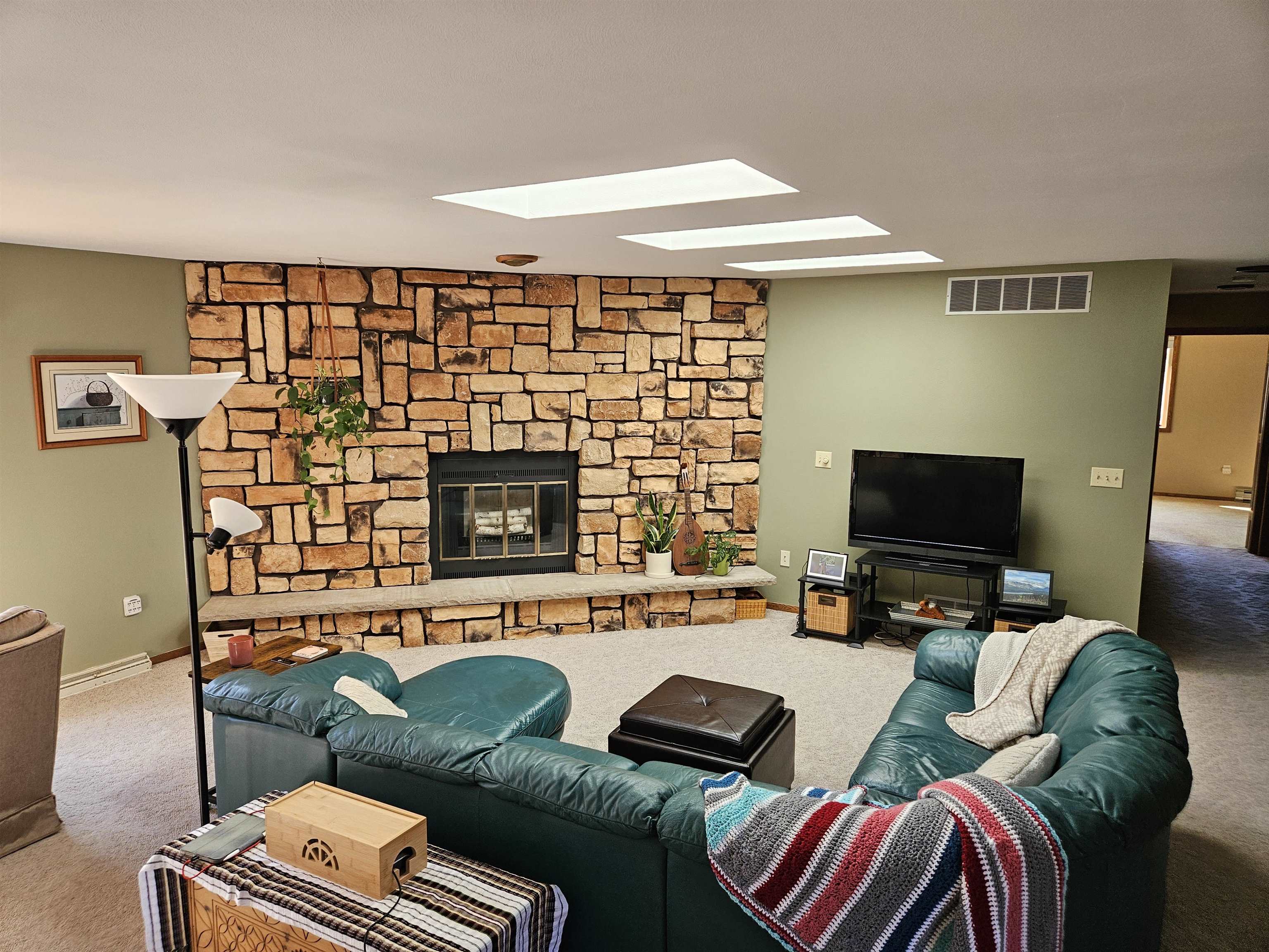 219 James Street Portage, WI 53901 - Photo 5 of 44