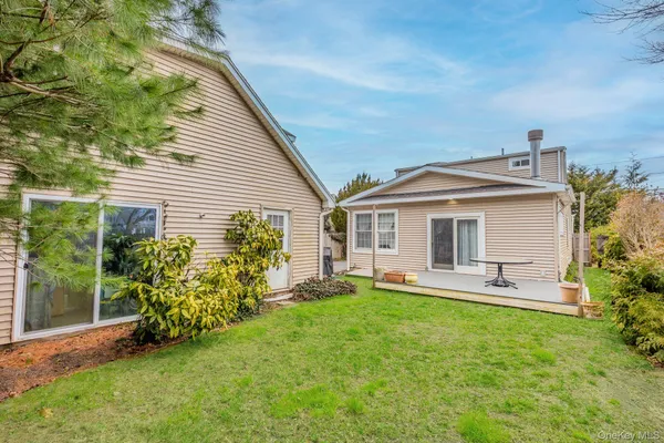 $629,000 | 39 Bayview Avenue, Bayport, NY 11705