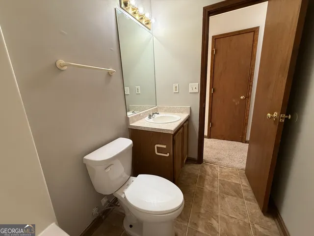 $2,100 | 235 Whirlwind Court, Atlanta, GA 30349