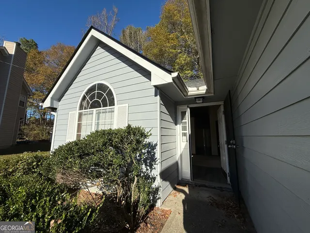 $2,100 | 235 Whirlwind Court, Atlanta, GA 30349