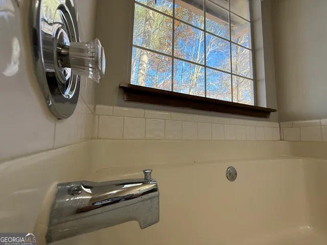 $2,100 | 235 Whirlwind Court, Atlanta, GA 30349