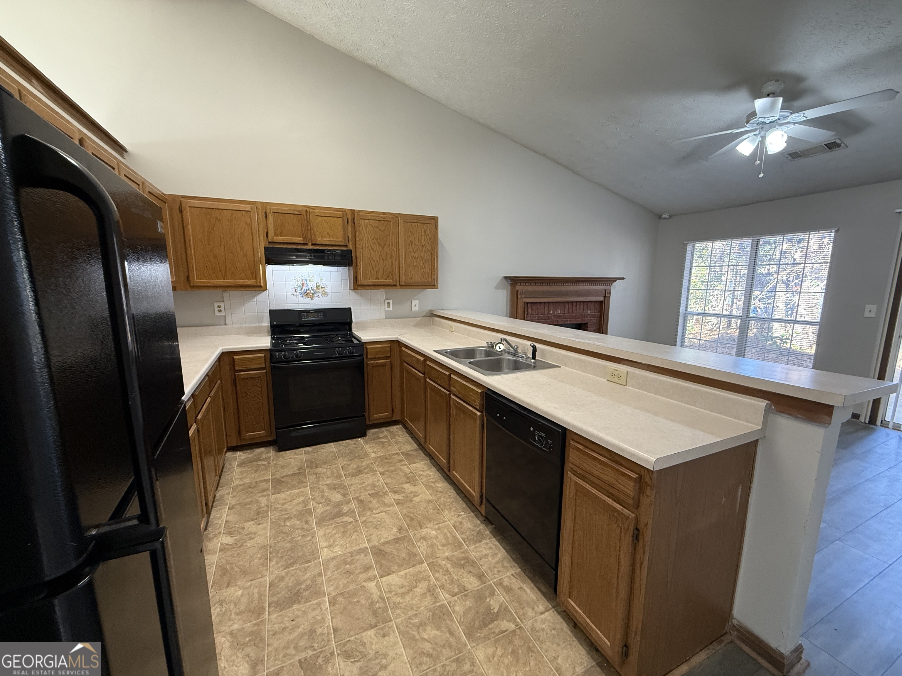 235 Whirlwind Court Atlanta, GA 30349 - Photo 9 of 34