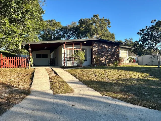 $235,000 | 213 East Kentucky Avenue, Deland, FL 32724