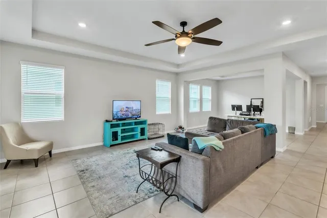 $430,000 | 528 Ocean Spray Drive, Ruskin, FL 33570