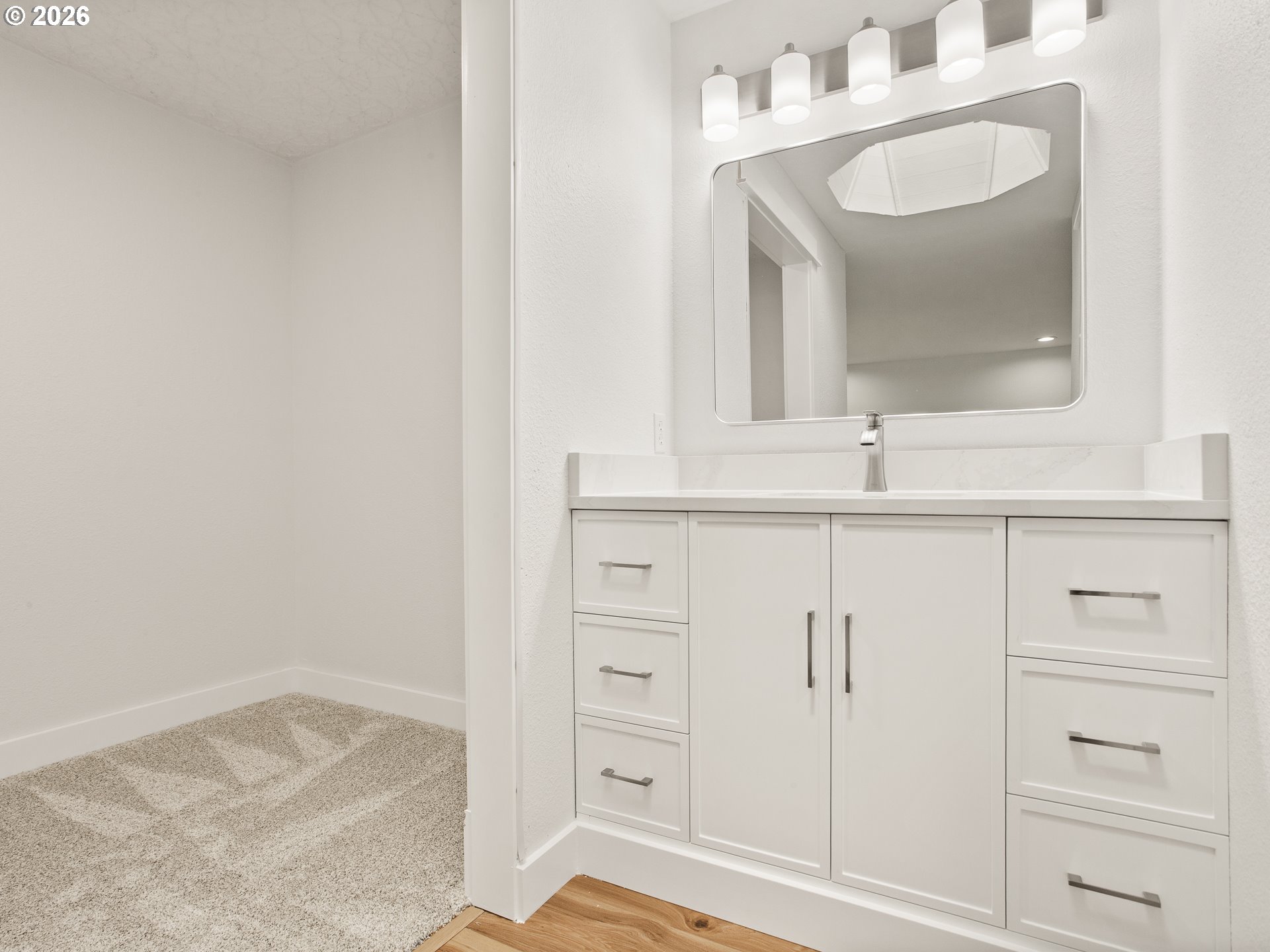 1409 Southwest Chastain Avenue Gresham, OR 97080 - Photo 22 of 48 Primary Bedroom