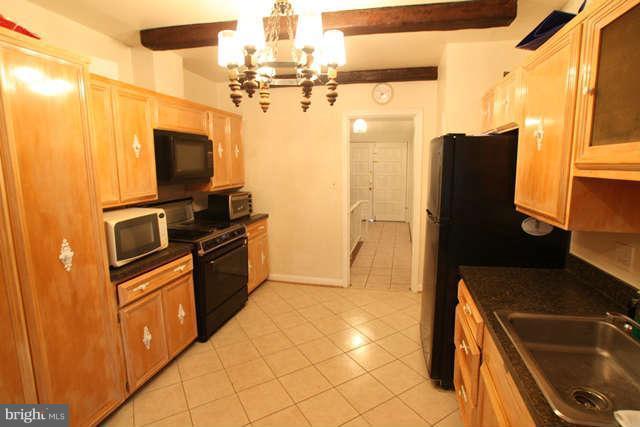 3904 Harrison Road Beltsville, MD 20705 - Photo 3 of 15 Kitchen