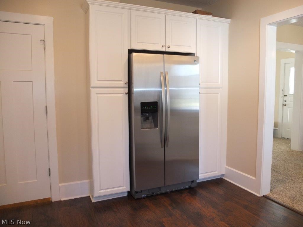 307 Everhard Road Southwest North Canton, OH 44709 - Photo 5 of 20 Kitchen also has large pantry.