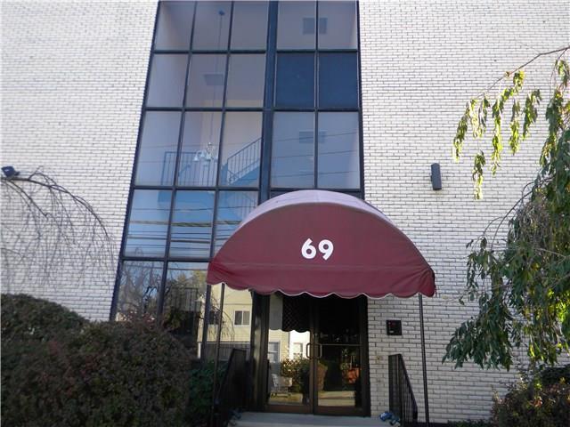 69 Cove Road, Unit B8 Stamford, CT 06902 - Photo 1 of 1