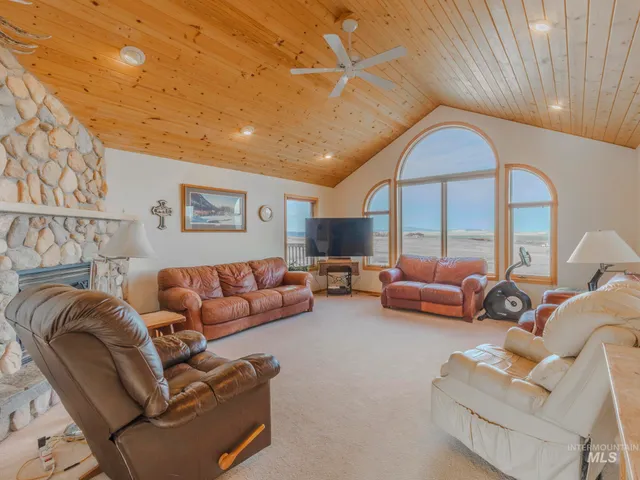 $1,100,000 | 202 Fish Hatchery Road, Grangeville, ID 83530