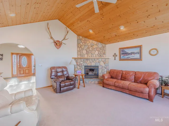 $1,100,000 | 202 Fish Hatchery Road, Grangeville, ID 83530