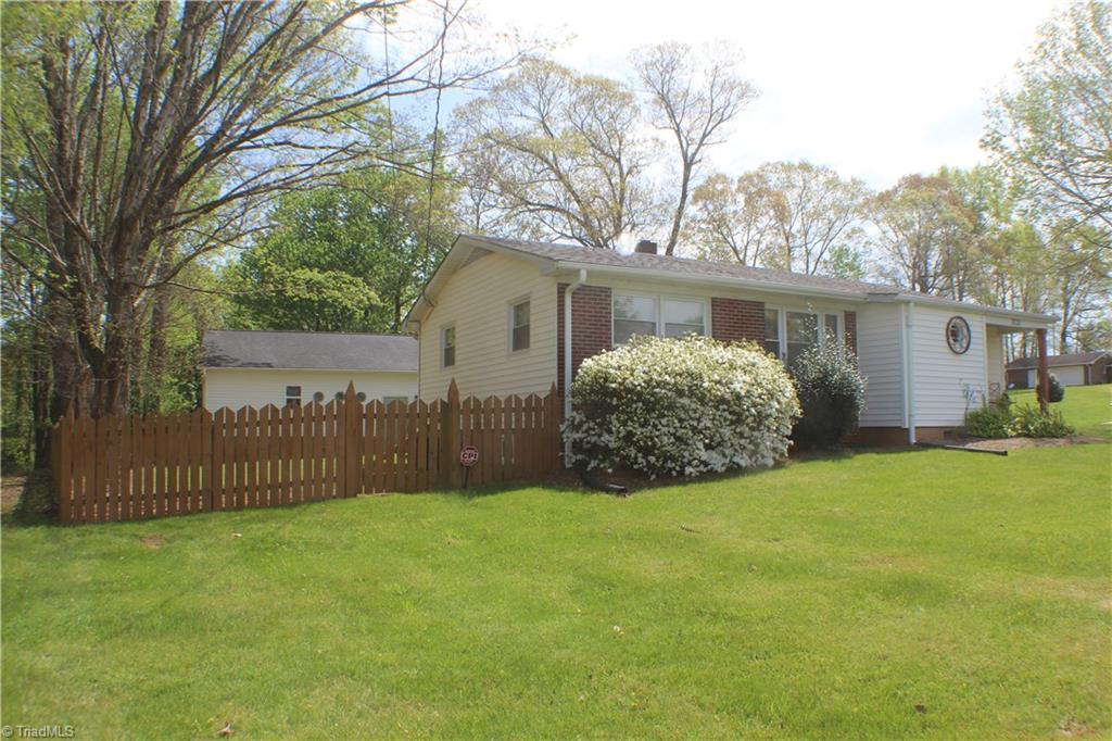 3735 Transou Road Pfafftown, NC 27040 - Photo 11 of 17 Gallery Image 11