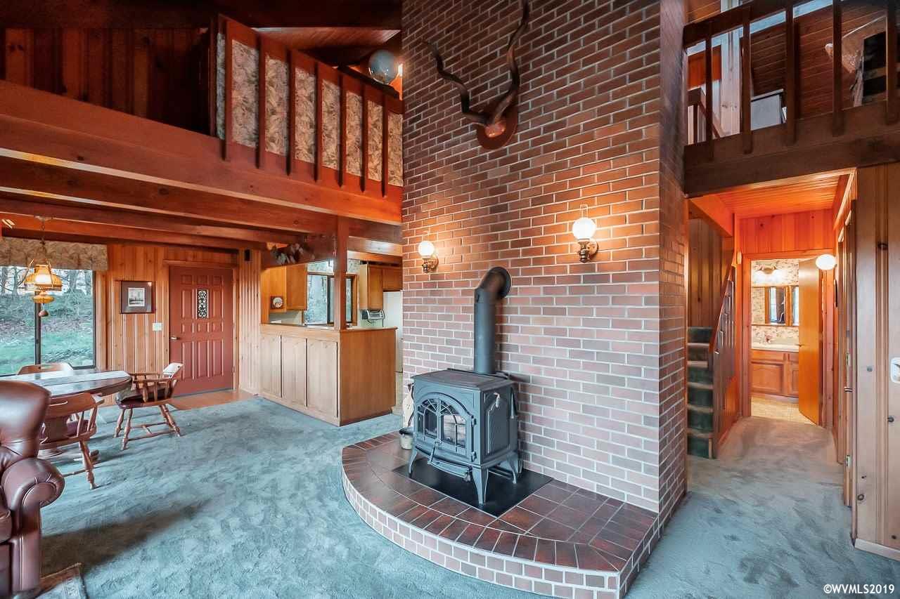 8710 Parrish Gap Road Southeast Turner, OR 97392 - Photo 15 of 42 Gallery Image 15