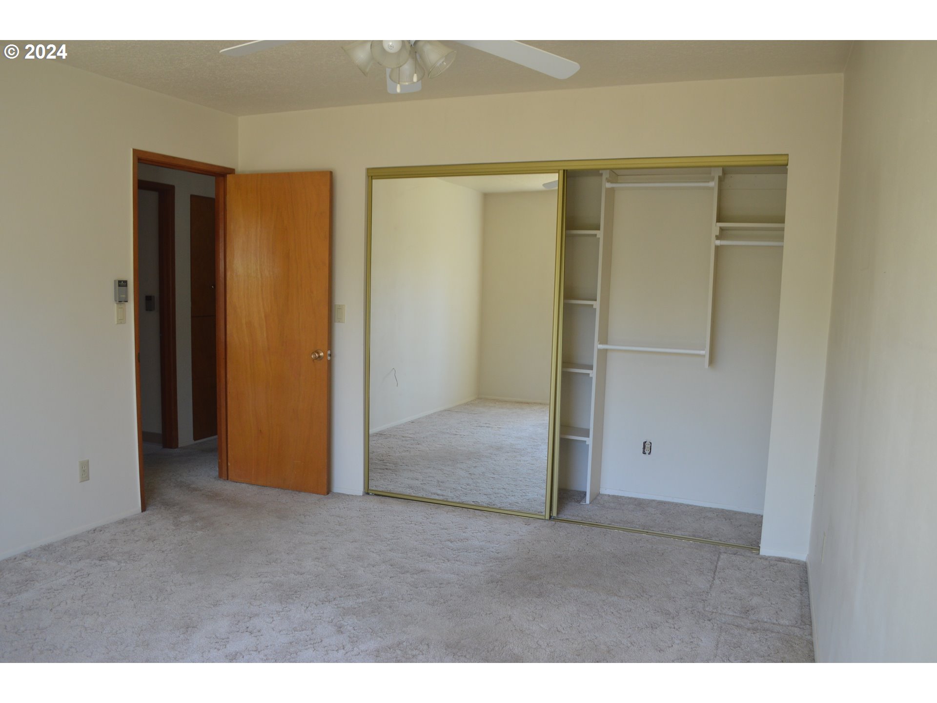 1440 Thompson Road Woodburn, OR 97071 - Photo 11 of 26 Bedroom, Primary
