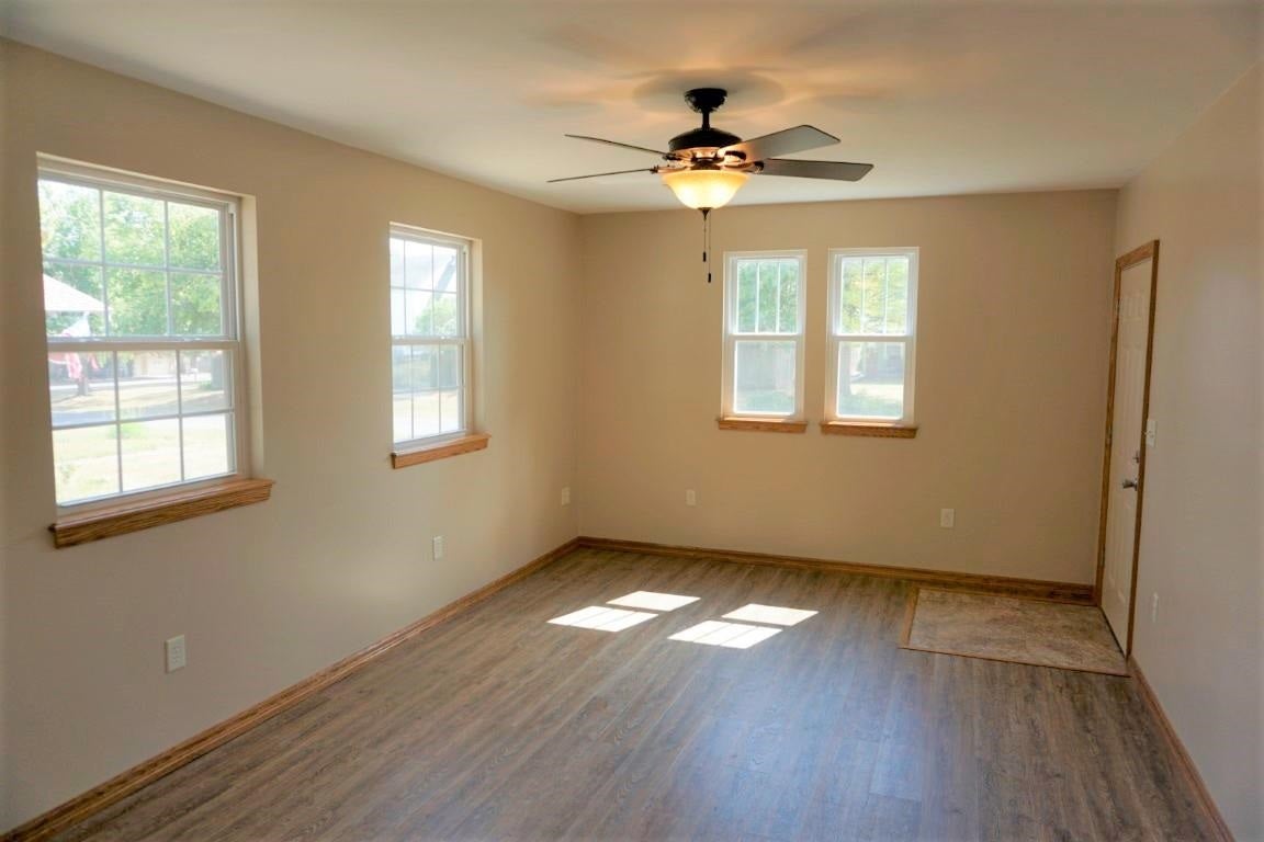 1115 Grove Street Perry, OK 73077 - Photo 4 of 36 Gallery Image 4