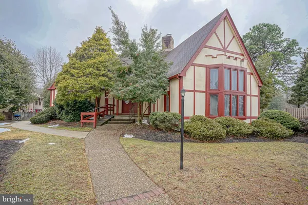 $195,000 | 11 Dover Court, Unit B39, Clementon, NJ 08021