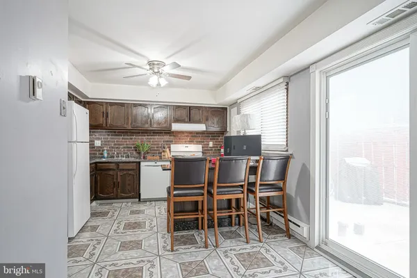 $195,000 | 11 Dover Court, Unit B39, Clementon, NJ 08021