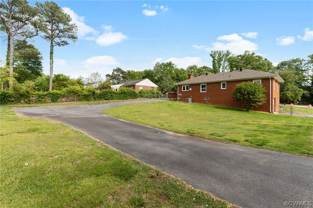 7916 Elkhardt Road North Chesterfield, VA 23235 - Photo 16 of 17 Gallery Image 16