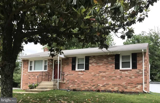 $410,000 | 8900 Townsend Lane, Clinton, MD 20735