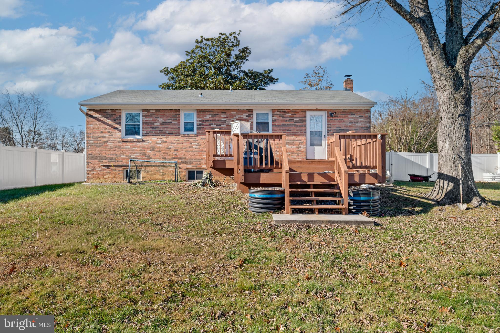 8900 Townsend Lane Clinton, MD 20735 - Photo 24 of 30 front view of a house with a yard