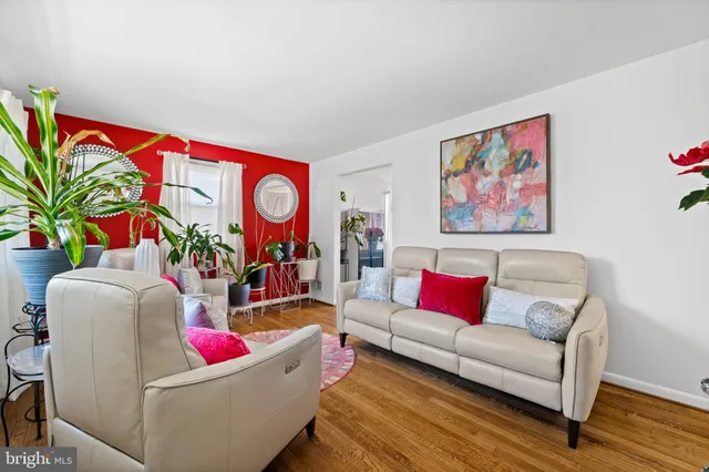 $410,000 | 8900 Townsend Lane, Clinton, MD 20735