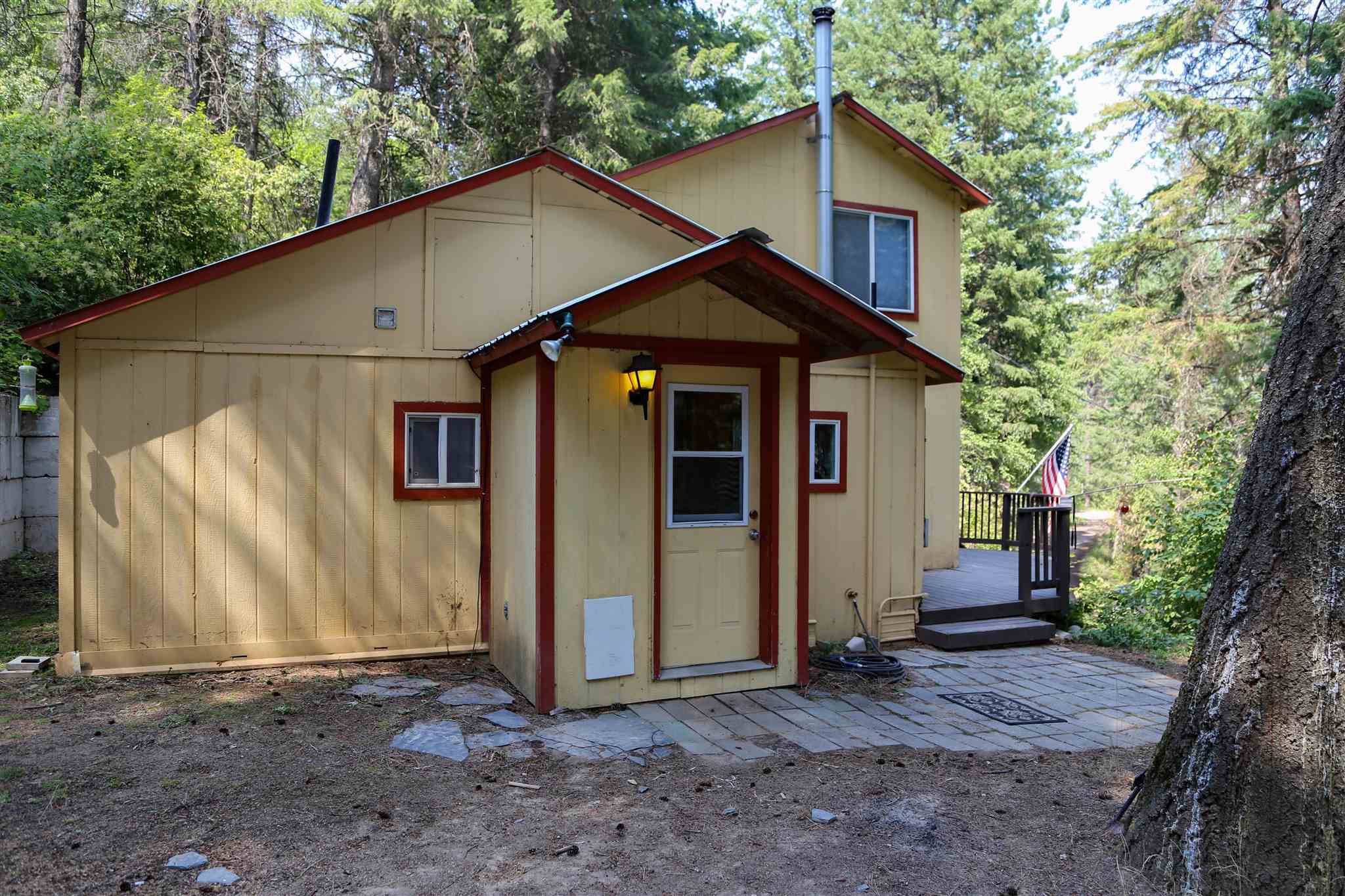 4097 Tamarack Bay Road Loon Lake, WA 99148 - Photo 9 of 15 Gallery Image 9