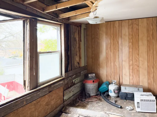 $149,900 | 609 East 88th Place, Chicago, IL 60619