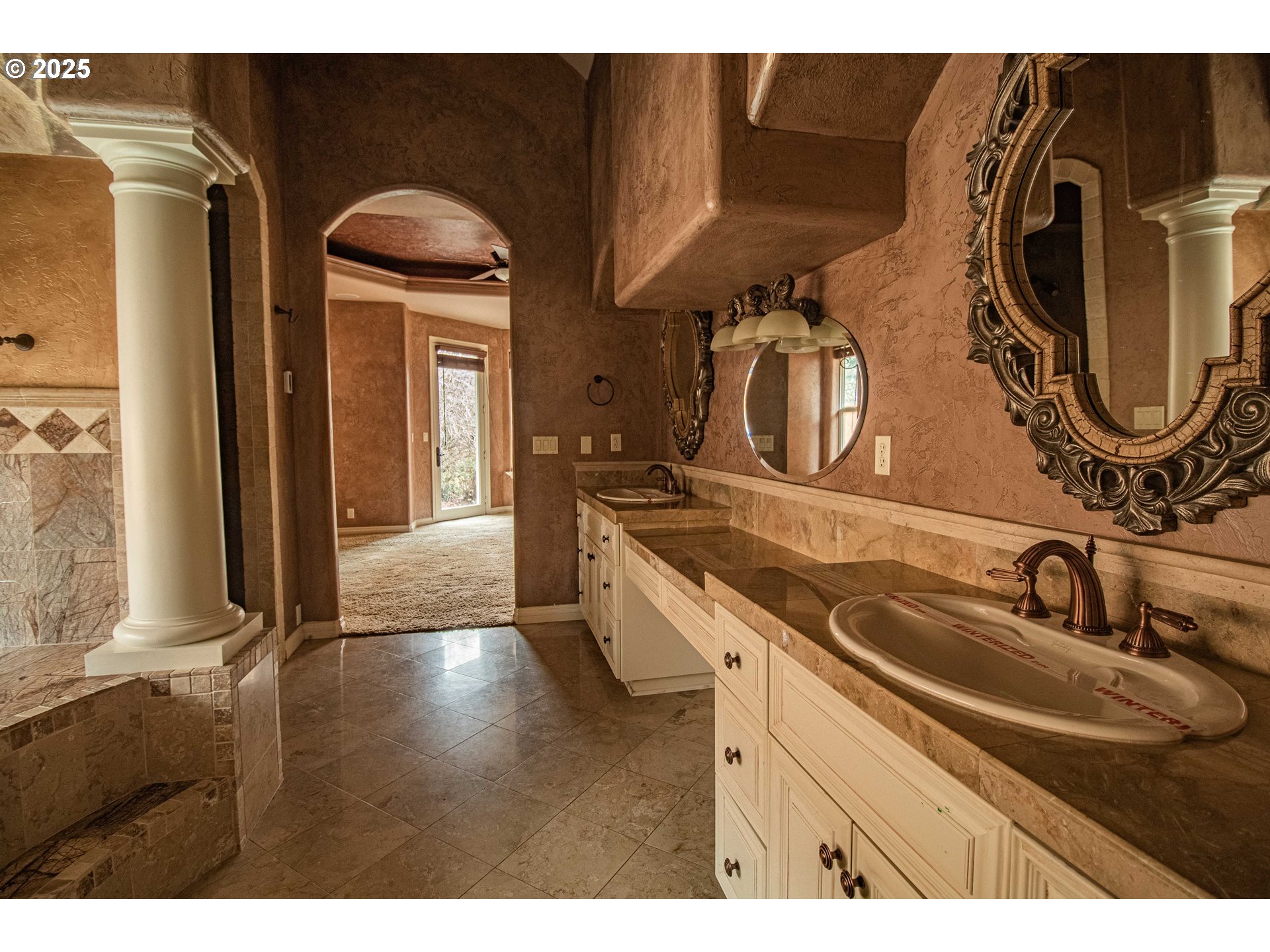 3760 Meadow View Drive Eugene, OR 97408 - Photo 34 of 46 a bathroom with a sink and mirror