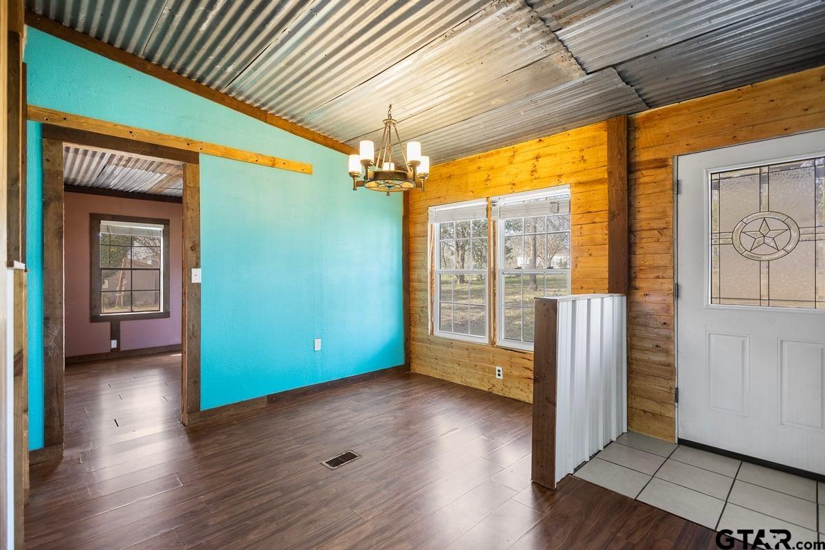 11867 Cherokee Way Lindale, TX 75771 - Photo 11 of 28