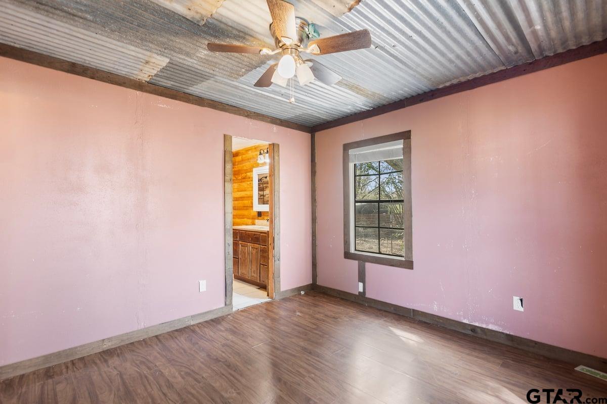 11867 Cherokee Way Lindale, TX 75771 - Photo 15 of 28