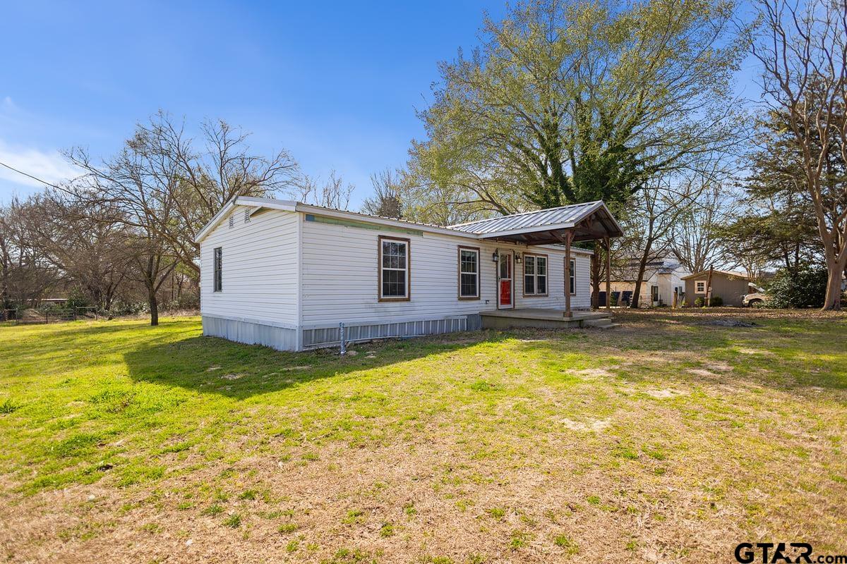 11867 Cherokee Way Lindale, TX 75771 - Photo 3 of 28