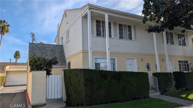 $2,895 | 1601 North Flower Street, Santa Ana, CA 92706