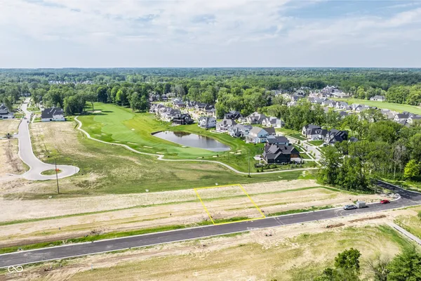 $350,000 | 10835 Dartmoor Court, Zionsville, IN 46077