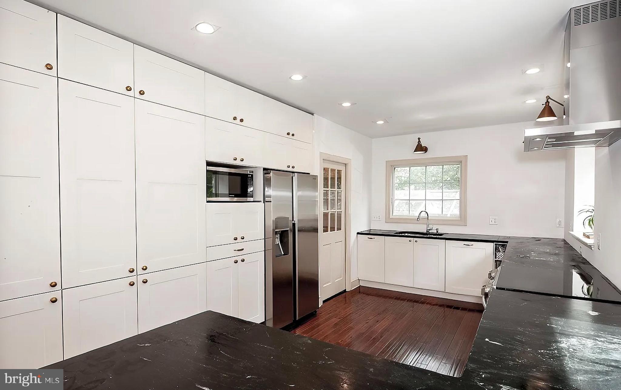 195 Midfield Road Ardmore, PA 19003 - Photo 7 of 24