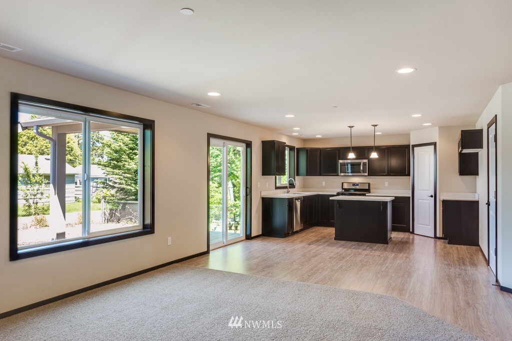 15 Fern Road, Unit A Everett, WA 98203 - Photo 8 of 25