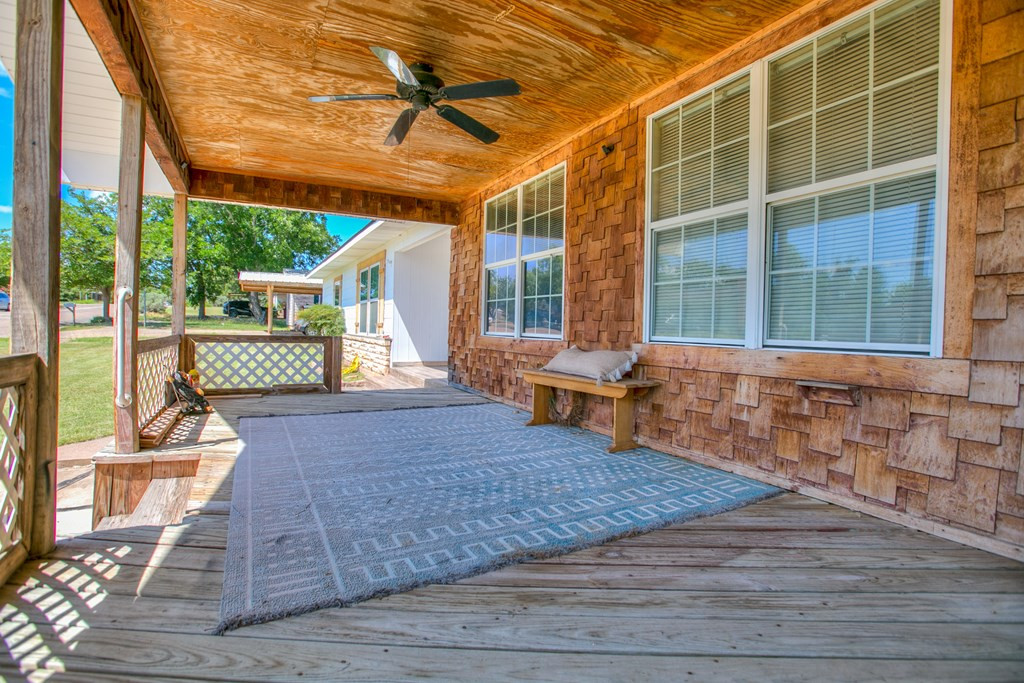 202 Sharp Avenue Ballinger, TX 76821 - Photo 6 of 32 Photo 6