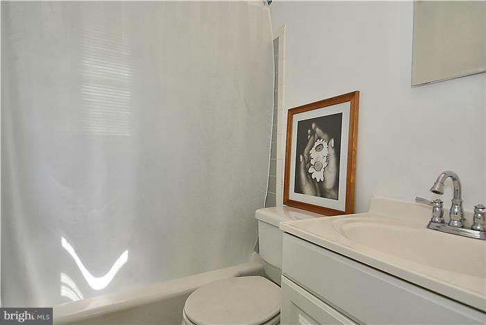 12611 Flack Street Silver Spring, MD 20906 - Photo 13 of 19 Bath
