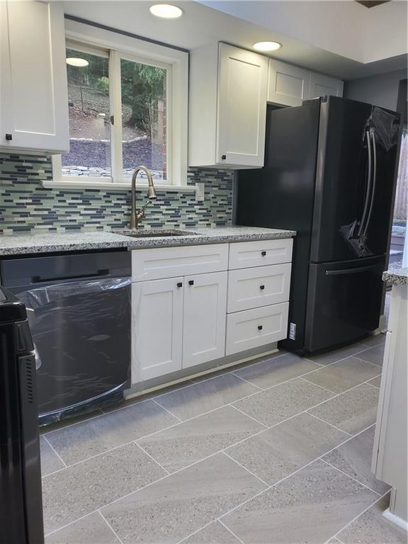 227 West Bruceton Road Pittsburgh, PA 15236 - Photo 5 of 23 Kitchen