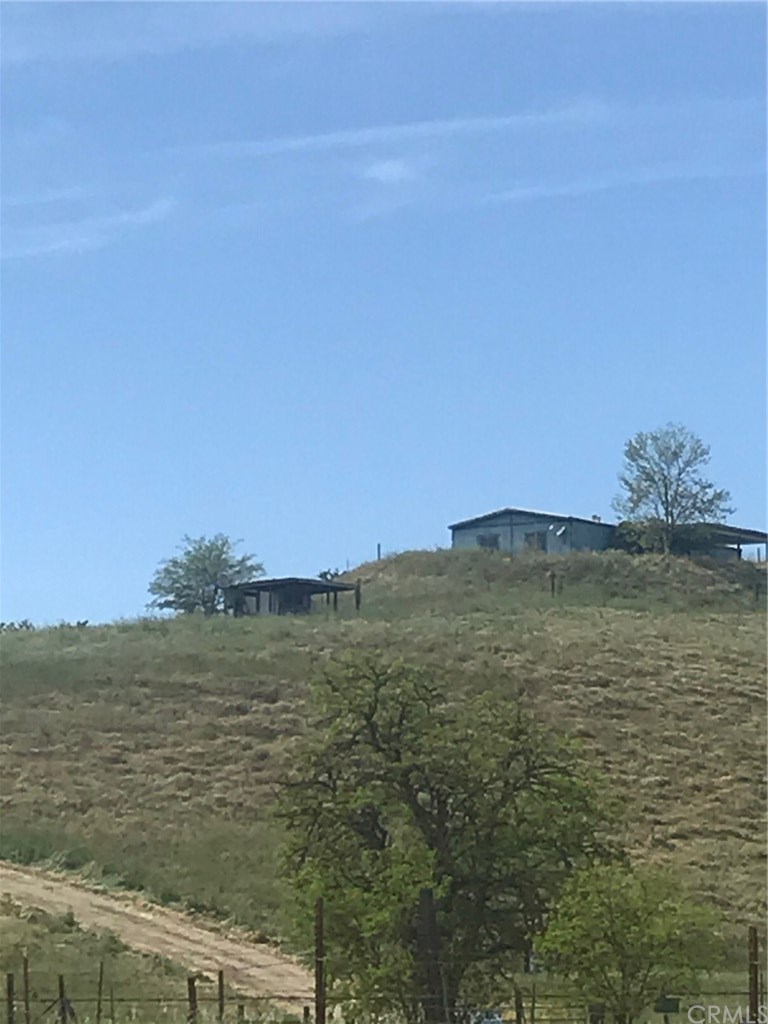 9015 Cemetery Road Paso Robles, CA 93446 - Photo 1 of 1 Gallery Image 1